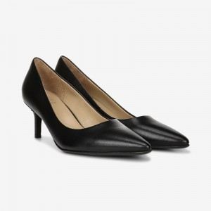 Naturalizer Everly Pump for Women Black BZ84-7034I4