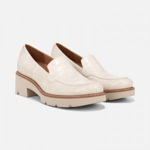 Naturalizer Cabaret Loafer for Women Cream UX22-5642N0