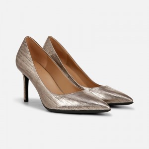 Naturalizer Anna Pump for Women Gold FT10-4670J1