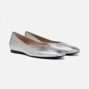 Naturalizer Chelsea Ballet Flat for Women Silver LQ62-6462F3